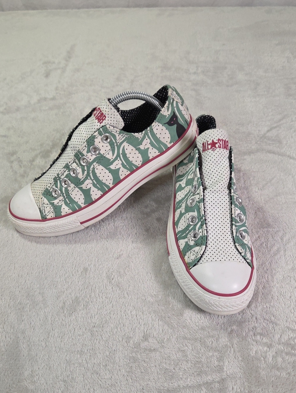 Converse Slip On Shoes Womens Size 7 Mens Size 5 Green Cat Polka Dot Low Top EUC